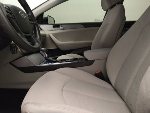 Used 2017 Hyundai Sonata SE FWD image 17