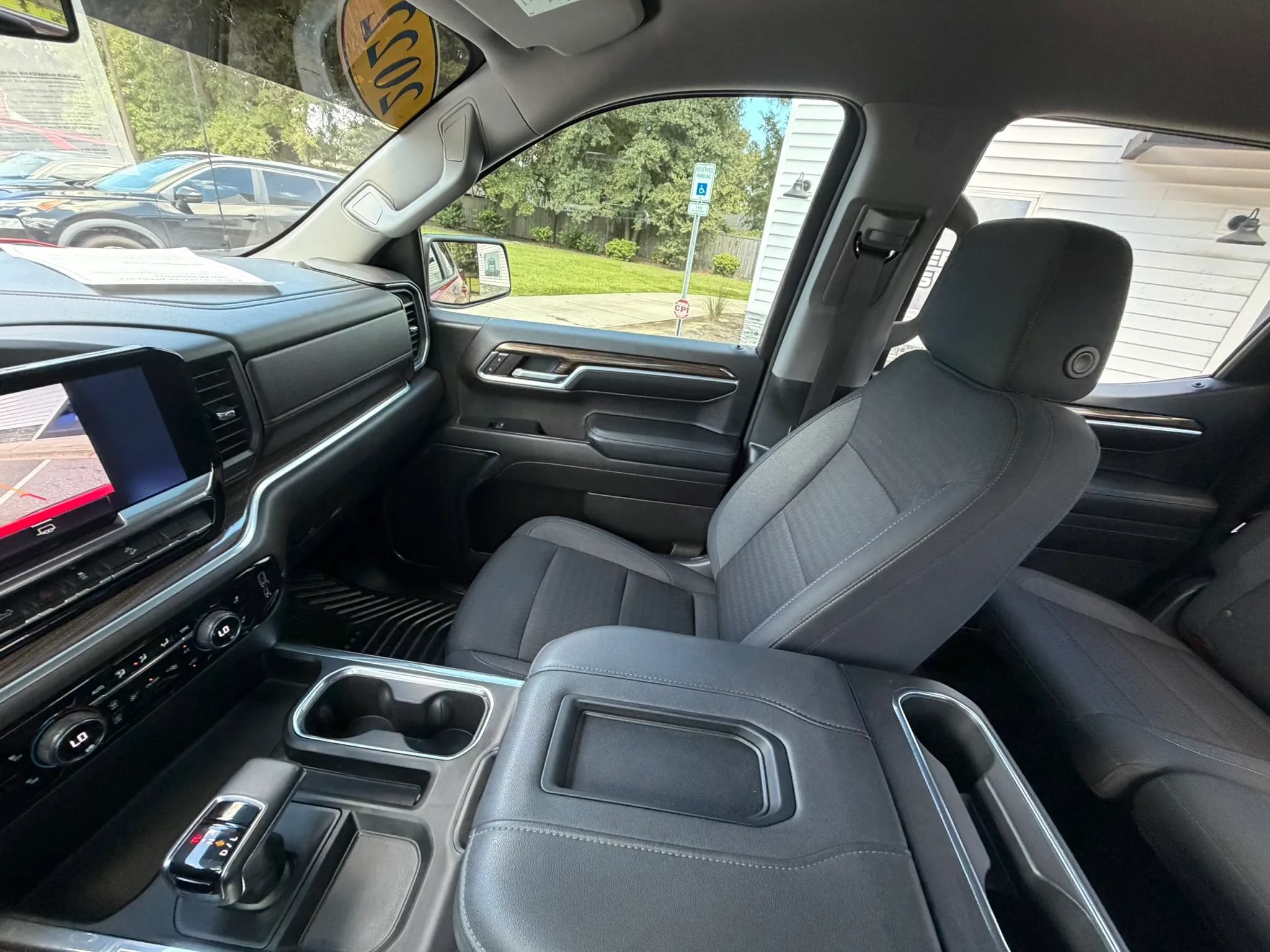 Used 2022 Chevrolet Silverado 1500 RST w/ Z71 Off-Road Package AWD/4WD image 14