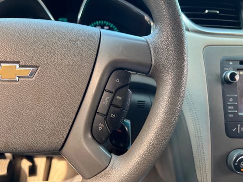 Used 2015 Chevrolet Traverse LS FWD image 23