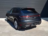 Used 2025 Porsche Macan image 2