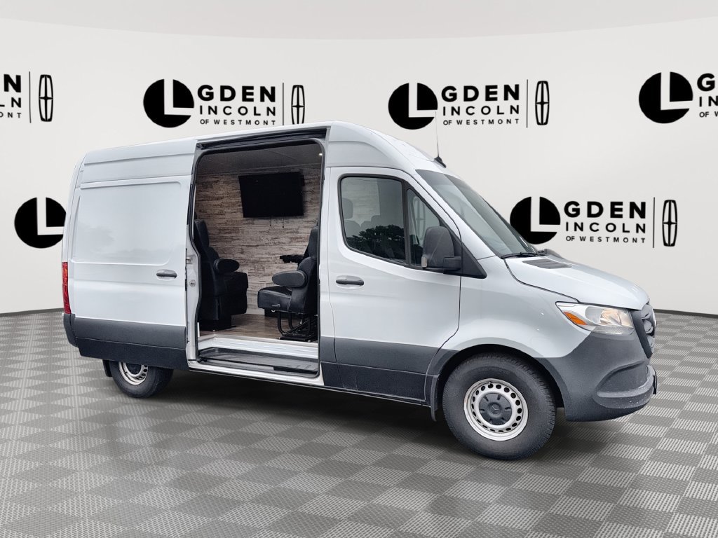 Used 2023 Mercedes-Benz Sprinter 1500 image 1