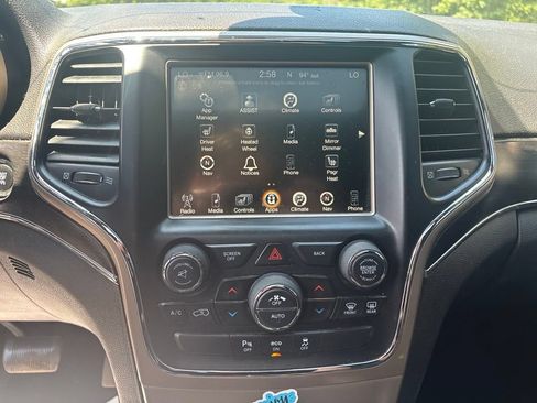 Used 2014 Jeep Grand Cherokee Limited AWD/4WD image 12