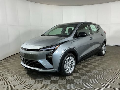 New 2027 Chevrolet Bolt LT w/ Comfort Package FWD image 3