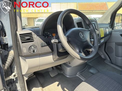 Used 2018 Mercedes-Benz Sprinter 2500 image 19