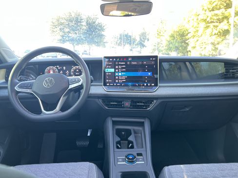 Used 2026 Volkswagen Tiguan S FWD image 24