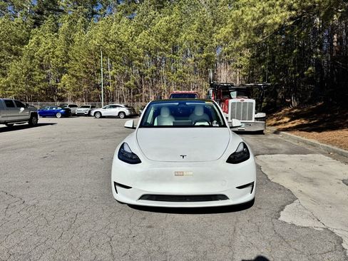 Used 2023 Tesla Model Y Long Range image 2