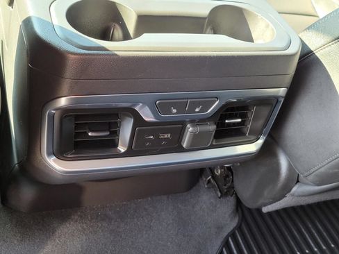 Used 2021 Chevrolet Silverado 1500 LTZ w/ Technology Package AWD/4WD image 19