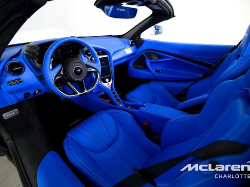 New 2026 McLaren 750S Spider RWD image 14