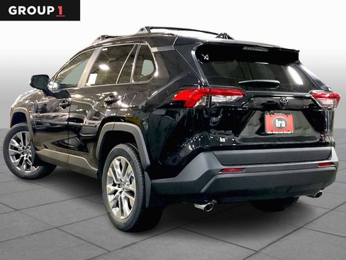 Used 2025 Toyota RAV4 XLE Premium w/ Weather Package AWD/4WD image 12