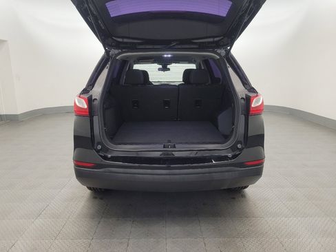 Used 2021 Chevrolet Equinox LS image 29