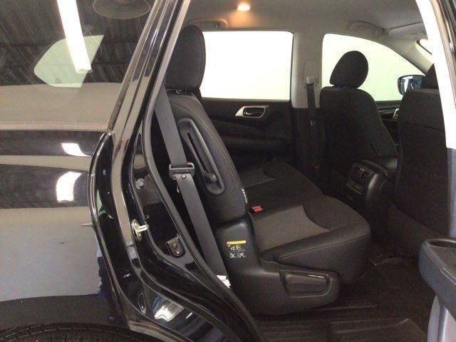 Used 2020 Nissan Pathfinder S AWD/4WD image 7