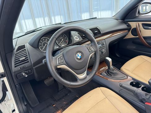 Used 2013 BMW 128i Convertible RWD image 4