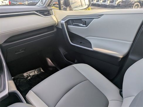 Used 2024 Toyota RAV4 XLE Premium image 21