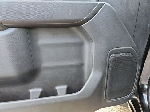 Used 2022 Chevrolet Silverado 1500 Custom image 14