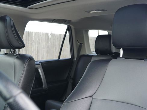Used 2023 Toyota 4Runner SR5 Premium w/ Moonroof Package RWD image 11