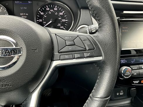 Used 2019 Nissan Rogue SV FWD image 24
