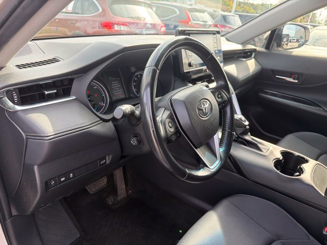 Used 2021 Toyota Venza LE AWD/4WD image 15