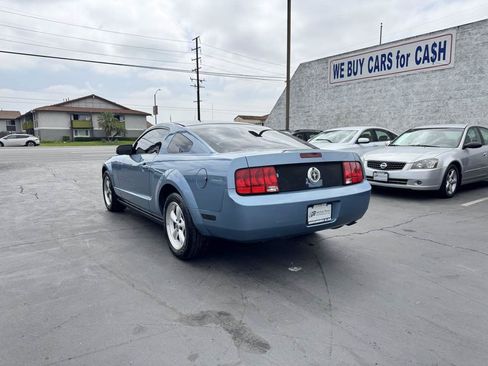 Used 2006 Ford Mustang Coupe RWD image 2