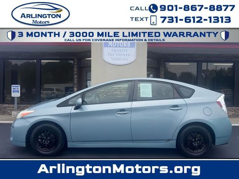 Used 2014 Toyota Prius Four FWD image 1