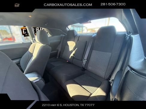 Used 2020 Dodge Challenger SXT w/ Blacktop Package RWD image 17