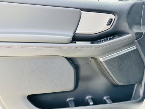 Used 2025 Ford Expedition Active AWD/4WD image 15