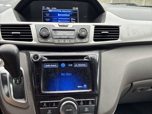 Used 2016 Honda Odyssey SE image 5