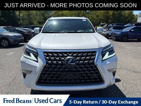Used 2023 Lexus GX 460 Premium w/ Premium Package AWD/4WD image 2
