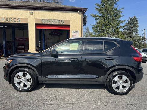 Used 2020 Volvo XC40 T5 Momentum AWD/4WD image 5