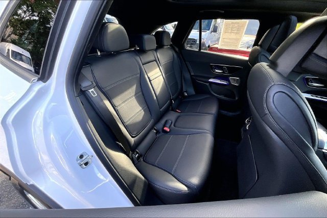 Used 2026 Mercedes-Benz GLC 300 4MATIC image 16