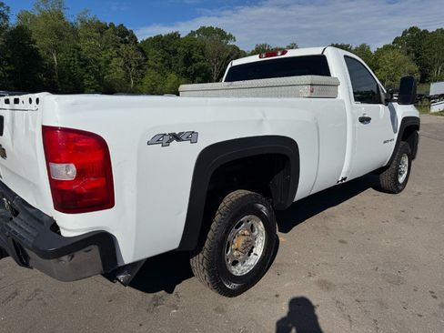 Used 2008 Chevrolet Silverado 2500 W/T w/ Snow Plow Prep Package AWD/4WD image 11