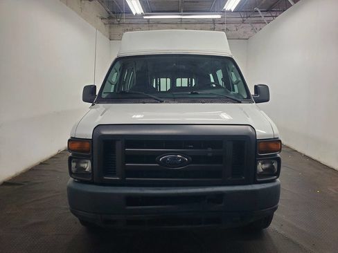 Used 2011 Ford E-250 and Econoline 250 Extended w/ PWR Group image 2