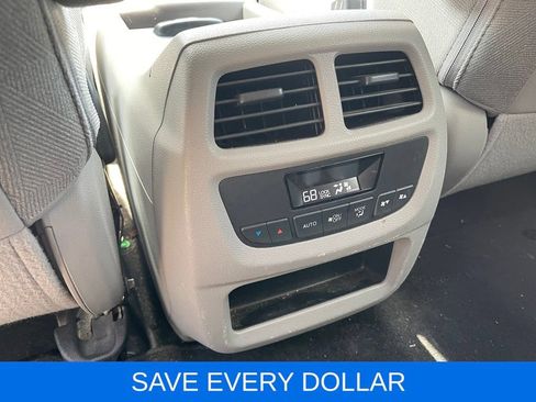 Used 2021 Honda Pilot EX image 13
