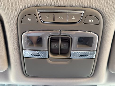 Used 2020 Kia Telluride SX w/ Towing Package FWD image 34
