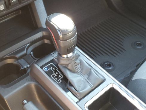 Certified 2023 Toyota Tacoma TRD Sport AWD/4WD image 31