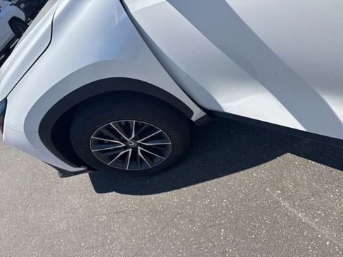 Used 2024 Lexus NX 350h AWD image 4