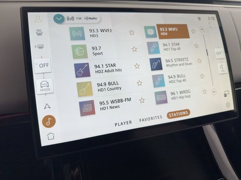 Used 2023 Land Rover Range Rover Sport SE Dynamic image 22