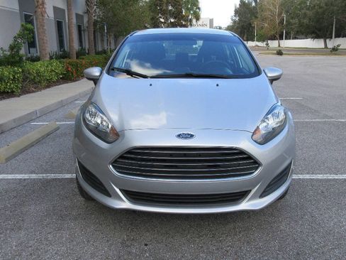 Used 2019 Ford Fiesta SE FWD image 8