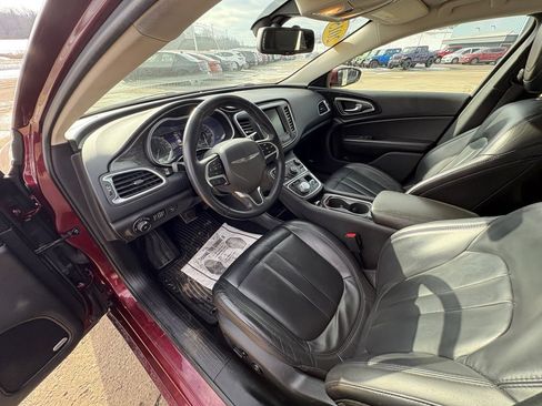 Used 2015 Chrysler 200 C w/ Navigation & Sound Group I image 30