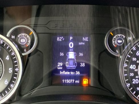 Used 2021 RAM 1500 Big Horn AWD/4WD image 30