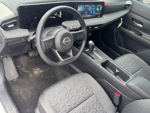 New 2026 Nissan Kicks SV image 18