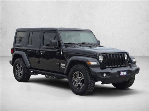 Used 2019 Jeep Wrangler Unlimited Sport S AWD/4WD image 3