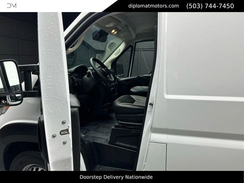 Used 2023 RAM ProMaster 2500 image 14