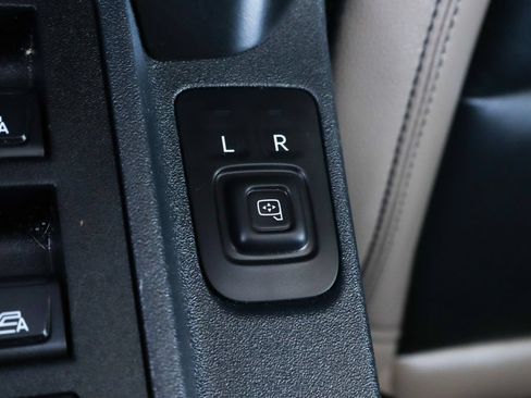 Used 2024 Ford Bronco Wildtrak AWD/4WD image 44