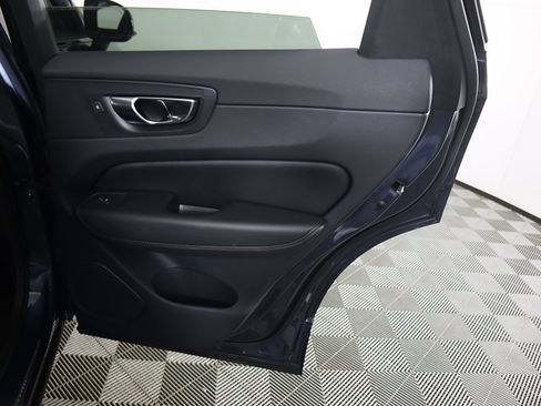 Used 2023 Volvo XC60 B5 Plus w/ Climate Package image 28