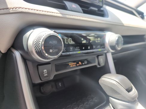 Certified 2021 Toyota RAV4 XLE image 37