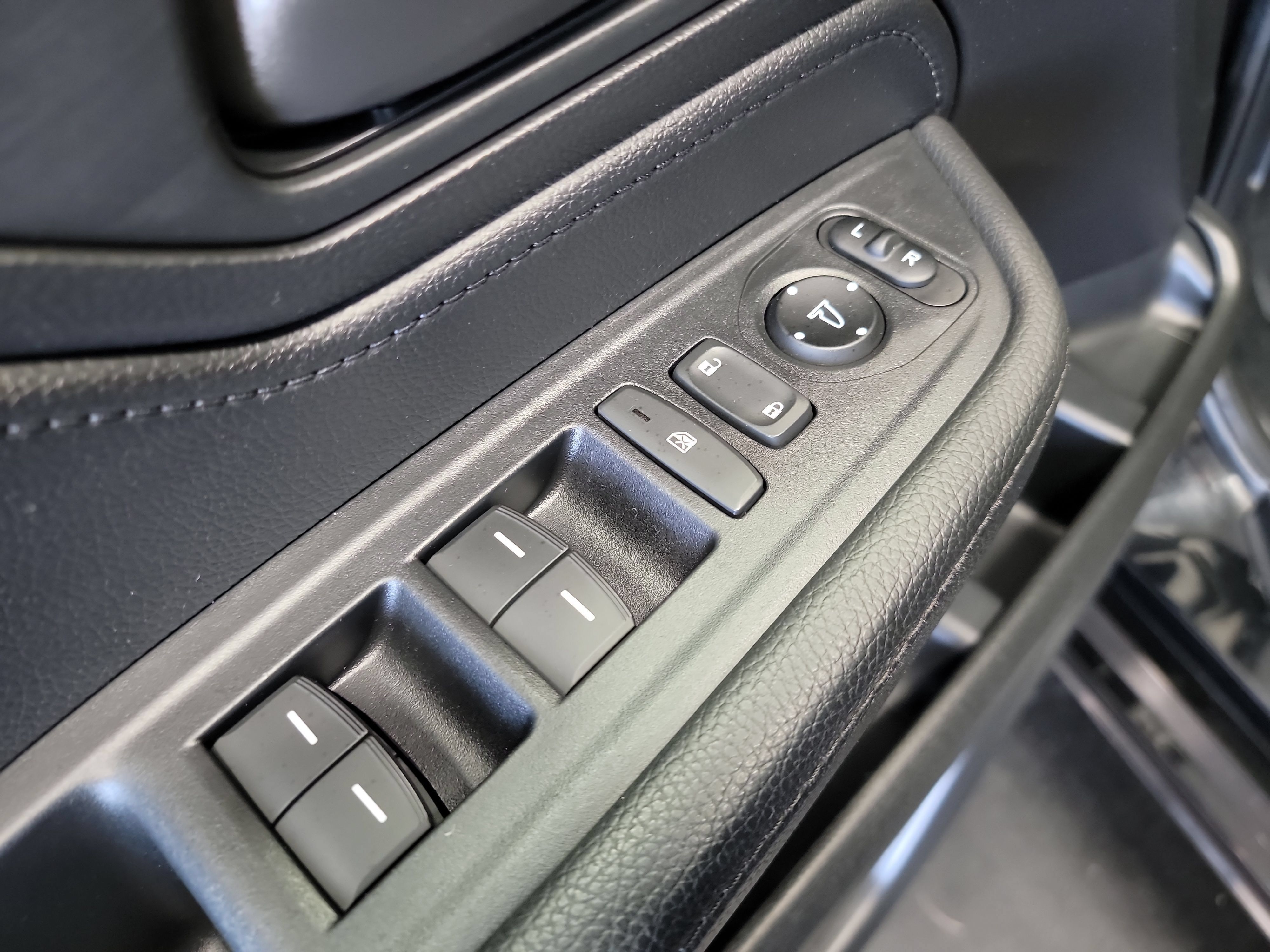 Used 2024 Honda Odyssey Sport image 14