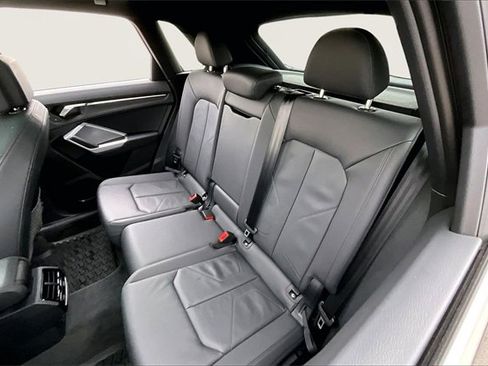 Used 2025 Audi Q3 2.0T Premium w/ Convenience Package image 28