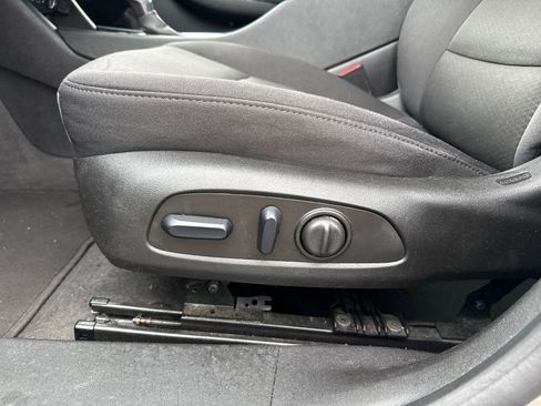 Used 2024 Chevrolet Malibu LT image 21