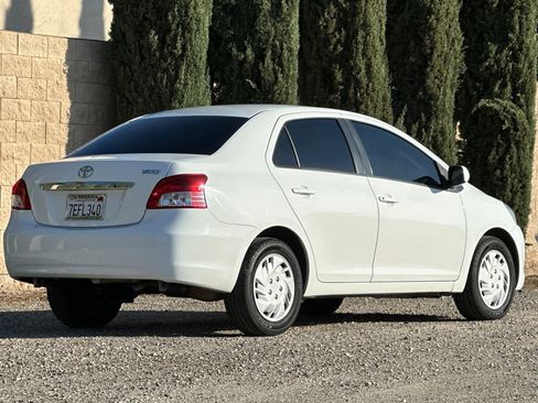 Used 2012 Toyota Yaris Sedan image 4