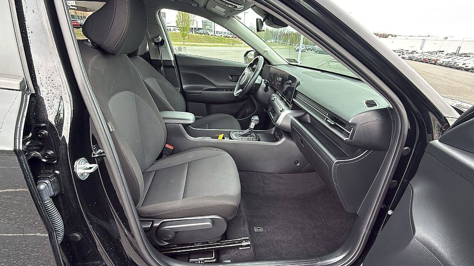 Used 2024 Hyundai Kona SEL FWD image 18